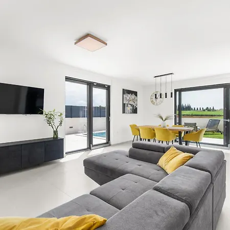 Modern Casa Valero With Pool In Novigrad Villa *
