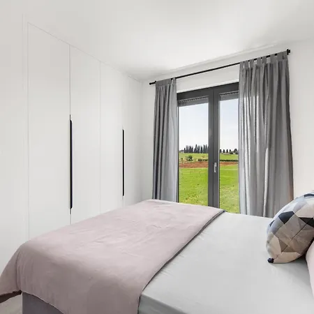 Modern Casa Valero With Pool In Novigrad Villa *